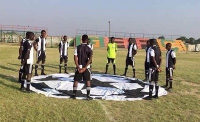 Πουλάνε κάτι σεντόνια στις λαϊκές της Τούμπας άλλο πράμα σε λέω