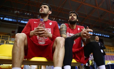 Μπήκαν και οι Πρίντεζης, Παπανικολάου, Κουζμίνσκας