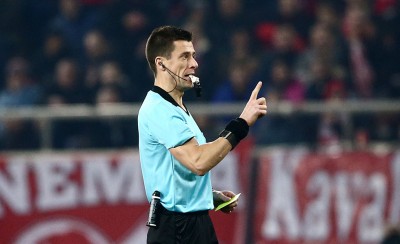 Αυτός σφυρίζει στο Βελιγράδι