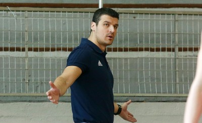 Έκλεισε πέντε φιλικά