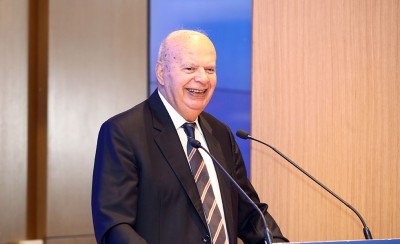 Το ψάρι βρωμάει από το κεφάλι...