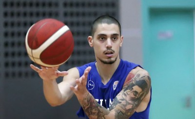 Πιάνει δουλειά και ο Κόνιαρης