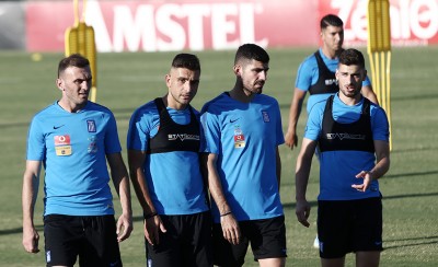 «Ερυθρόλευκες» ευχές στους διεθνείς (photo)