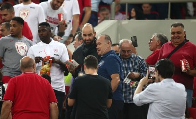 Σύσσωμος ο μπασκετικός Θρύλος στο Ναό (photos)