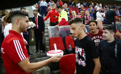 Τούρτα-έκπληξη από τον Μασούρα (photo)