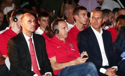 «Ευχαριστούμε, Ντέιβιντ Μπλατ»