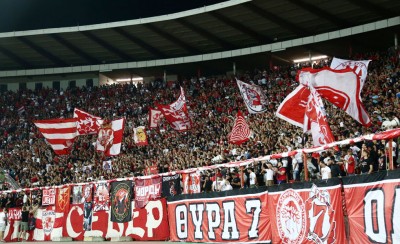 Σύσσωμο το Μαρακανά τραγουδάει «είσαι στο μυαλό» (video)