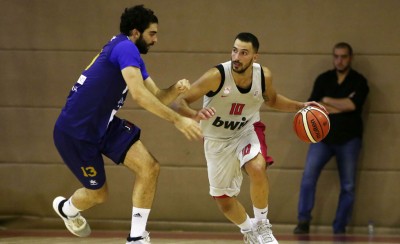 Εύκολα τον Τρίτωνα