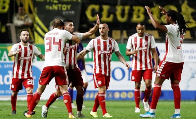 Εμείς τη δουλειά μας και άσε τους άλλους να λένε (και να κλαίνε)