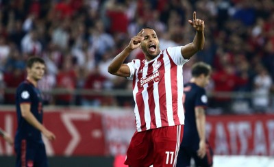 Το «κάρφωσε» ο Ελ Αραμπί και 1-0!