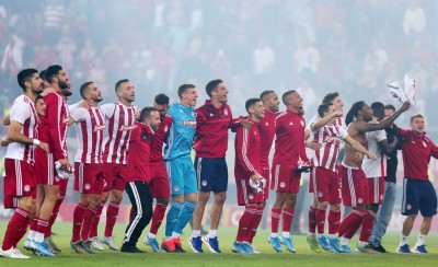 Ομάδα και κόσμος έγιναν ξανά... ΕΝΑ (video)