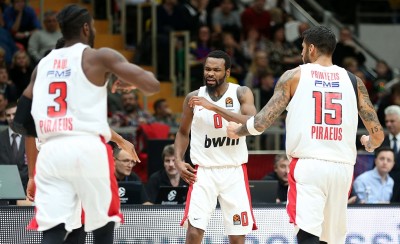 Θέλουν τον κόσμο δίπλα τους