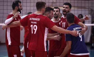 Βελτιώθηκε και κέρδισε το Φοίνικα Σύρου