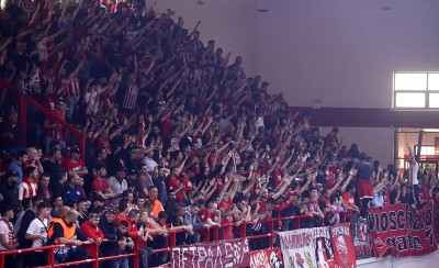 Θύρα 7: «Όλοι Ρέντη, δίπλα στον αυτοκράτορα»