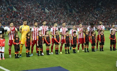 Όλοι στην ώρα τους...