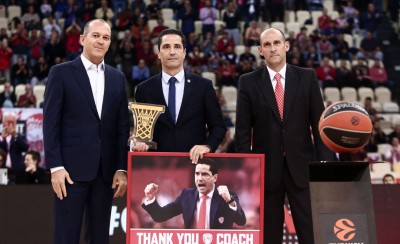 Βραβεύθηκε από την ΚΑΕ ο Γιάννης Σφαιρόπουλος (video)