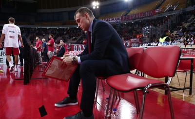 «Τέλος τα λόγια, να δείξουμε αντίδραση στο παρκέ»