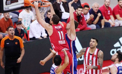 Απίθανη καρφωματάρα Μιλουτίνοφ (video)