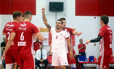 Το Λιμάνι είναι βαθύ