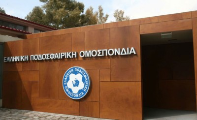 Αδιαφάνεια, συμφεροντολογικές προσλήψεις και οικονομική κατάρρευση!