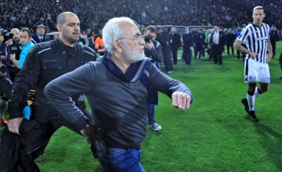 Πείτε μας και για τον οπλοφόρο Σαββίδη...