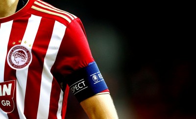 Δεν τους... βλέπει ο Θρύλος ούτε στα social