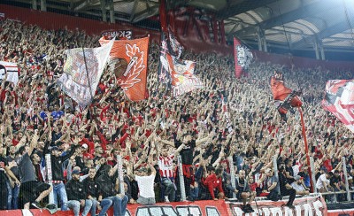 Θύρα 7 και Delije πορεία από το Σύνταγμα στο Ναό! (photo)