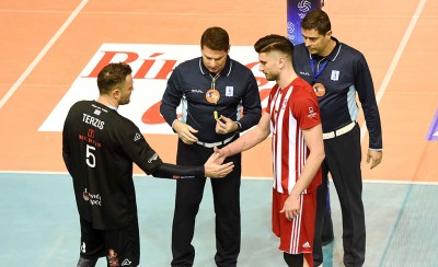 Φοβερό: Δεν άφηναν τον Πετρέα να μιλήσει, αλλά τα είπε όπως πρέπει!