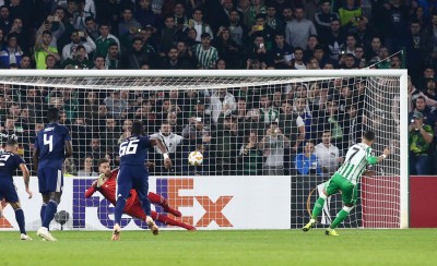 Το Europa League θυμήθηκε τη μυθική, διπλή απόκρουση του Σα (video)