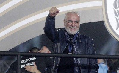 Κλάμα με Σαββίδη και υιό!