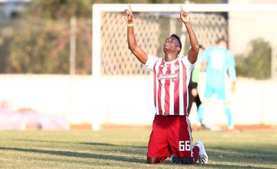 «Είμαι ξανά εδώ, γερός σαν βράχος!» (photo)