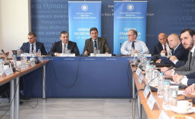 VAR: Πληρώνει η Πολιτεία για τη γραμμή του οφσάιντ