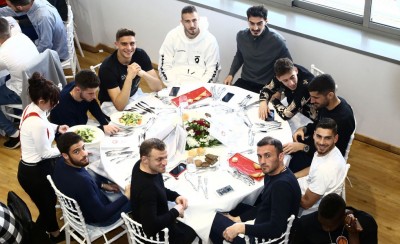 Η κοπή της πίτας και η ομιλία Μαρινάκη (video)