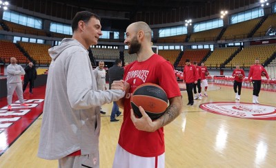 Κάλεσμα στον κόσμο με Μπαρτζώκα και Σπανούλη! (video)