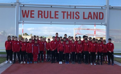 Επίσκεψη στο προπονητικό κέντρο του Θρύλου (photos)