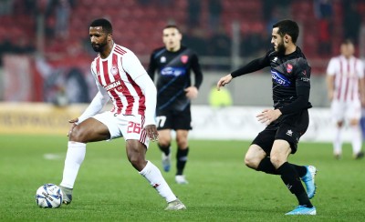 Τα δίνει όλα ο Καφού (video)