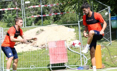 Μπουχαλάκης και Κούτρης παίζουν «Βρες Ποιος Είμαι» (video)