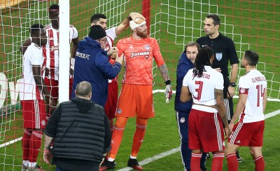 «Δύσκολες μέρες, κορίτσια. Κάτεργο ψυχής για εσάς να βλέπετε τον Μαρινάκη να αποθεώνεται»