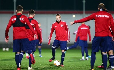 Προπόνηση με τον αρχηγό (vid)