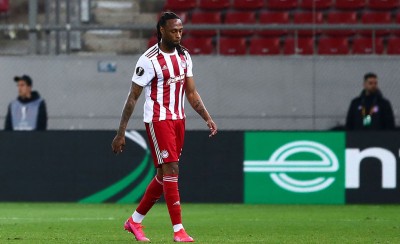 Κόκκινη για Σεμέδο, χάνει τη ρεβάνς στο «Μολινό»