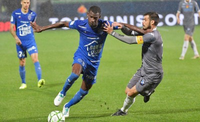 Ο «βράχος» Κουγιατέ εν δράσει! (videos)