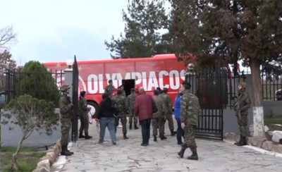 Στα σύνορα του Έβρου η αποστολή βοήθειας του Ολυμπιακού (video)