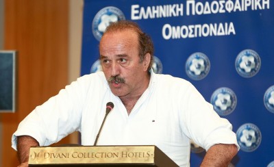«Η ΕΠΟ πληρώνει τα Golden Boys, ενώ σωματεία βουλιάζουν»
