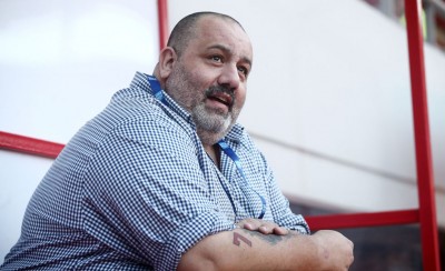 «Κερατά, ΚΥΠατζή, ρουφιάνε και εκβιαστή...» (photo)