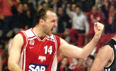 Με μπλούζα Θρύλου τα γενέθλια του Ράτζα (photo)