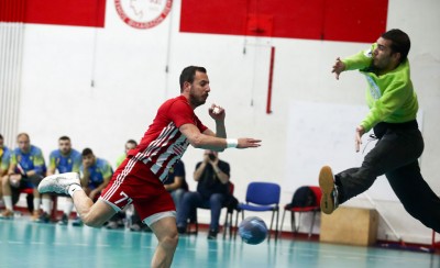 «Βιώσιμο πλάνο για να λήξει η χρονιά εντός των αγωνιστικών χώρων»