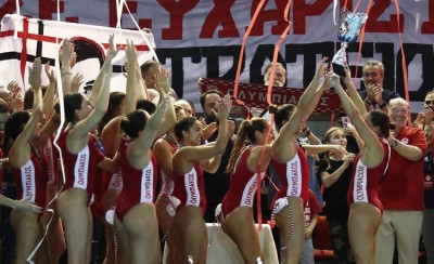 Και η κούπα, ξανά, στον Πειραιά... (photos)