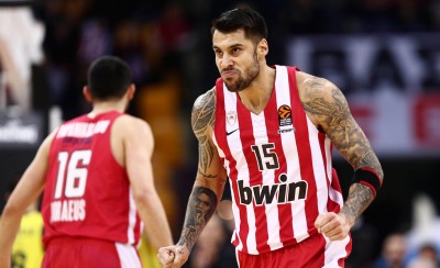 «Οικογένειά μου, να κάνουμε τους φιλάθλους μας χαρούμενους»