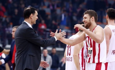 «Θέλω να μείνει ο Βεζένκοβ»