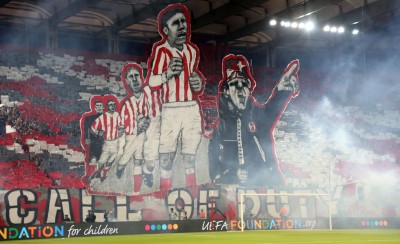 Που έχεις δύναμή σου, Ολυμπιακέ...